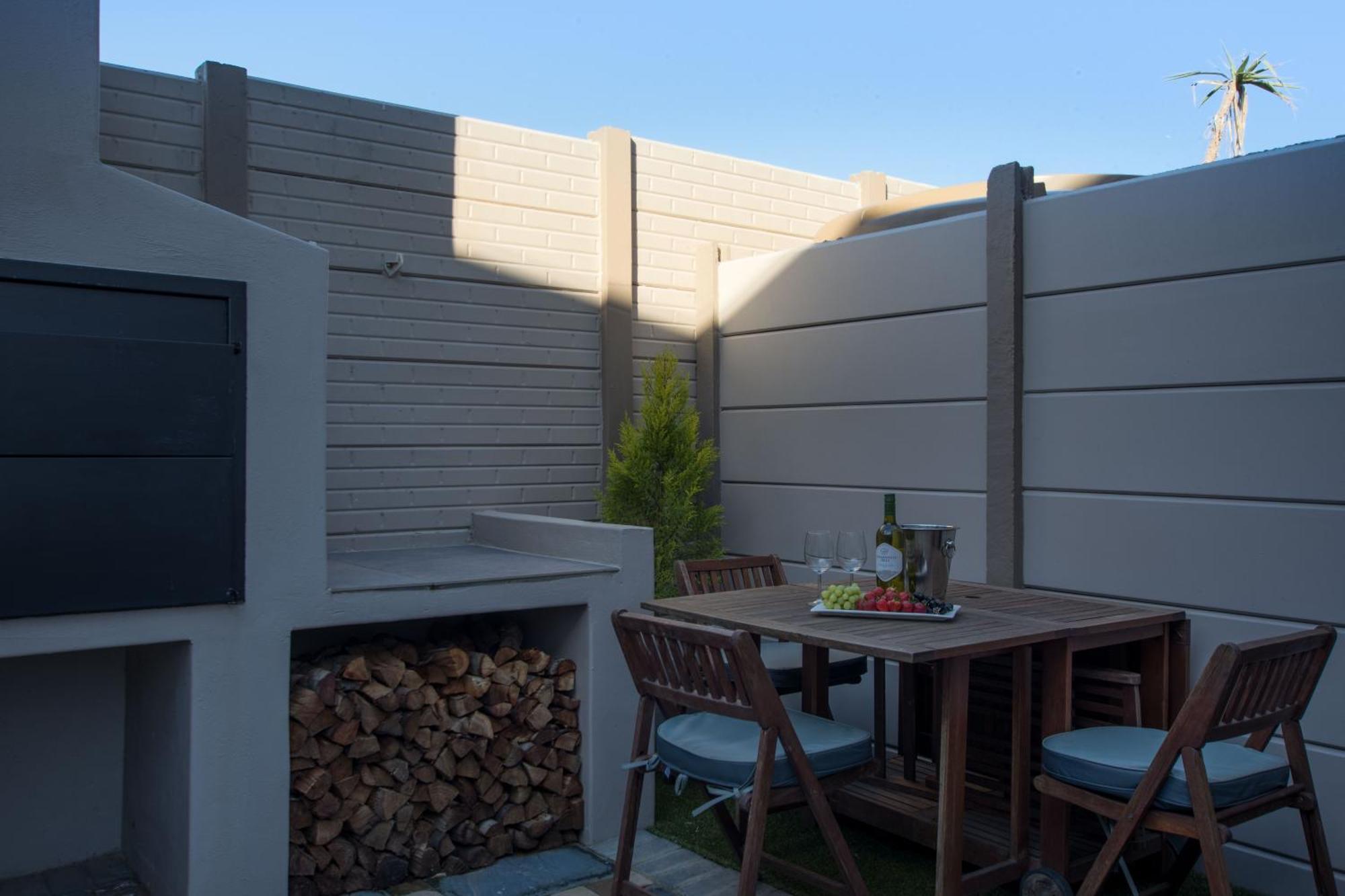 Apartment Suburban Bliss Durbanville *