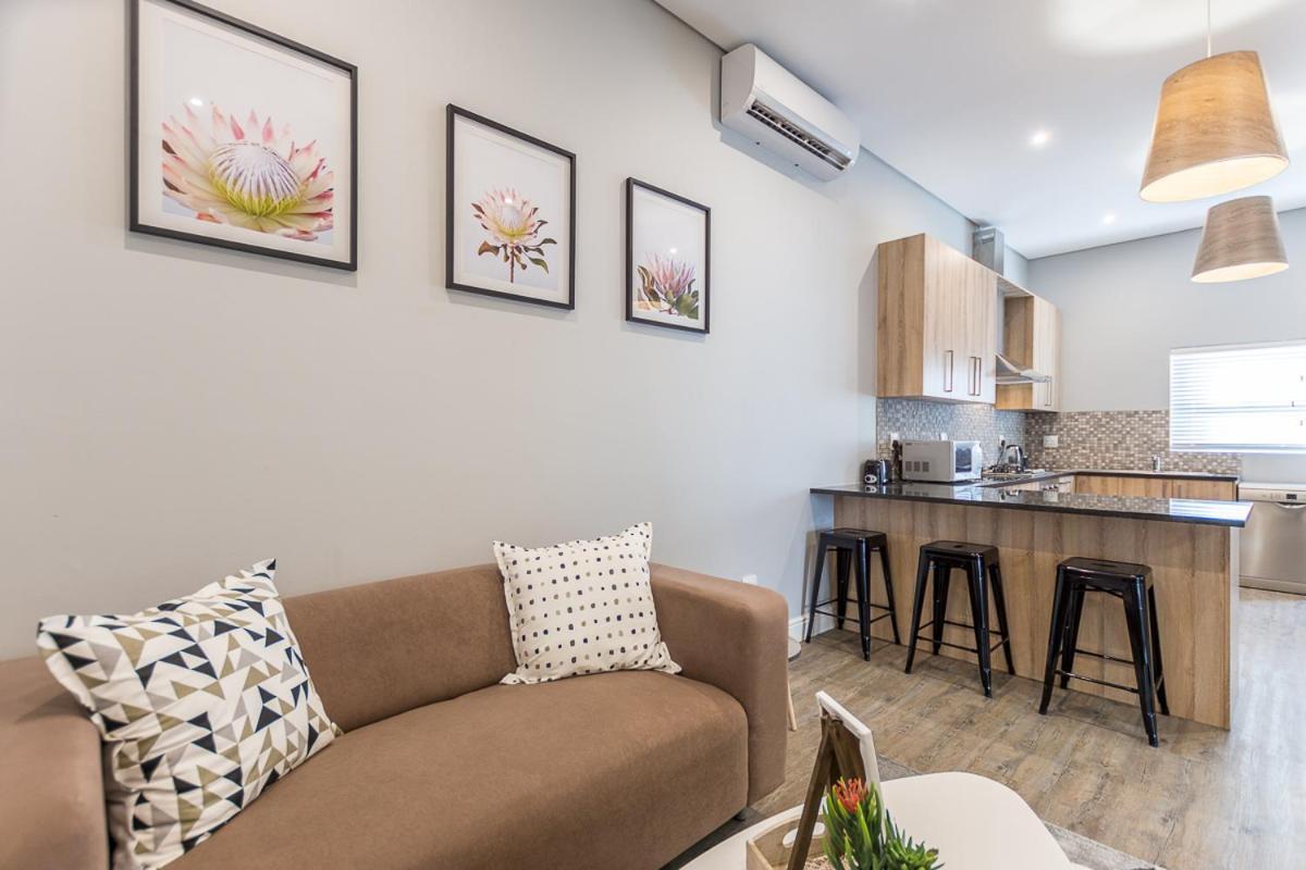 Suburban Bliss Durbanville Apartment *